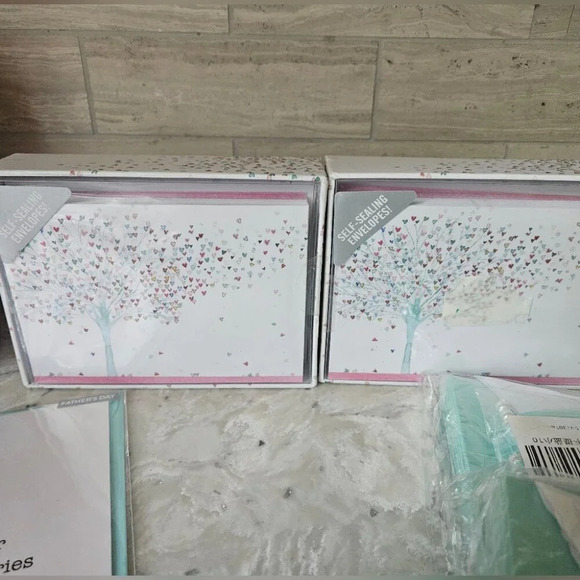 Miscellaneous Gift Wrap, Cards,  Bows, Boxes - Picture 2 of 8